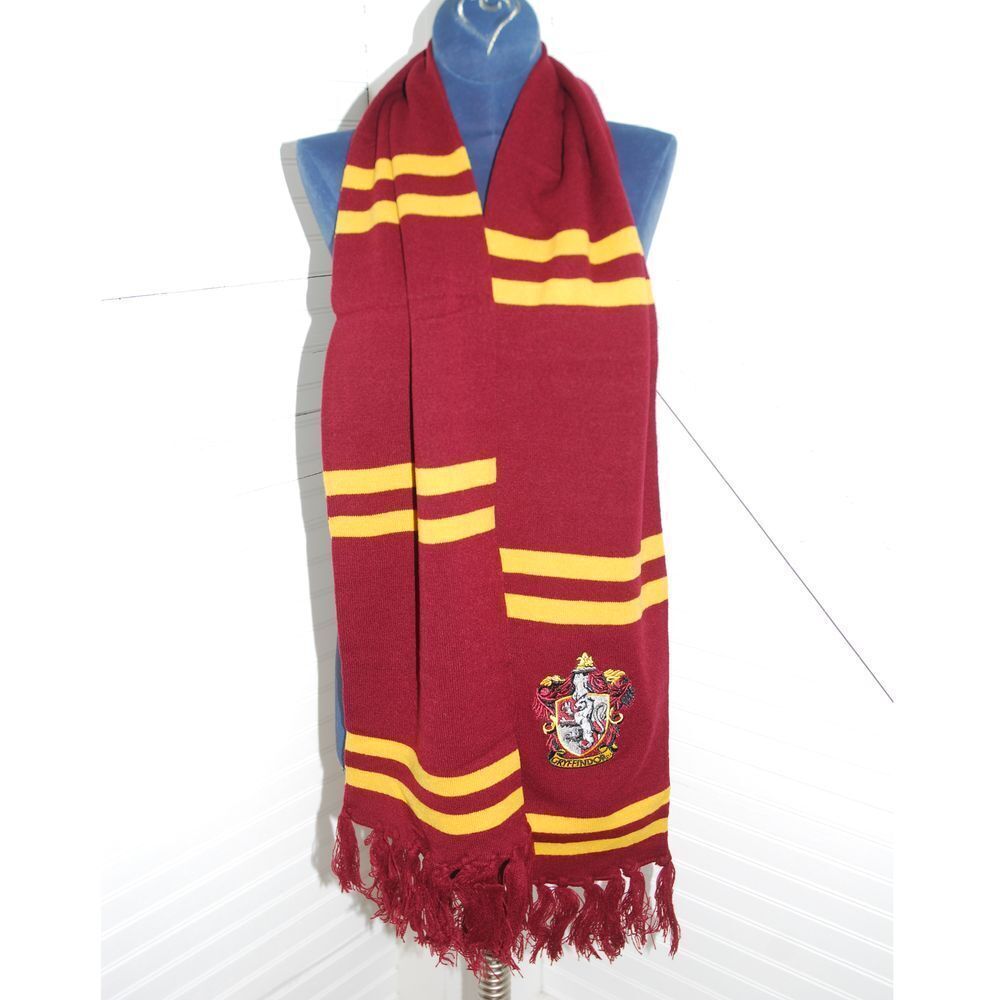 NWOT Harry Potter Gryffindor Scarf‎ Culturefly Burgundy Gold Winter Accessory